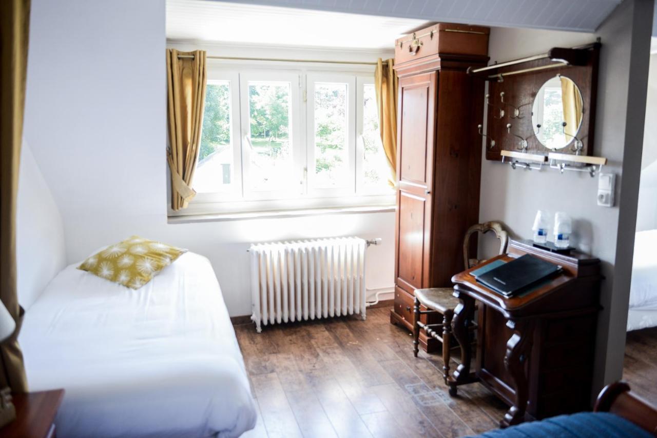 Logis Le Saint Hubert Hotel Haybes Exterior foto