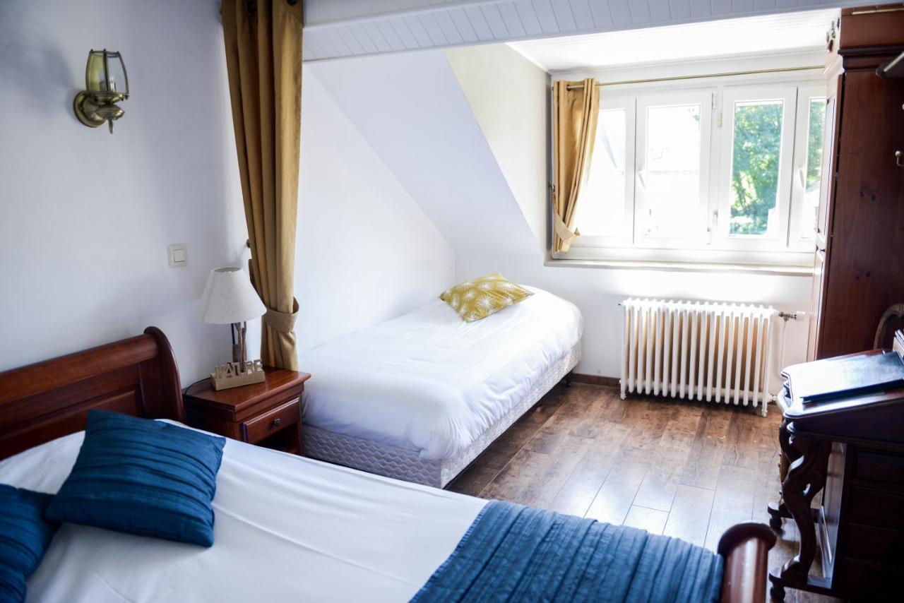 Logis Le Saint Hubert Hotel Haybes Exterior foto