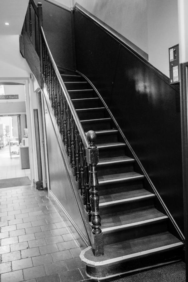 Logis Le Saint Hubert Hotel Haybes Exterior foto