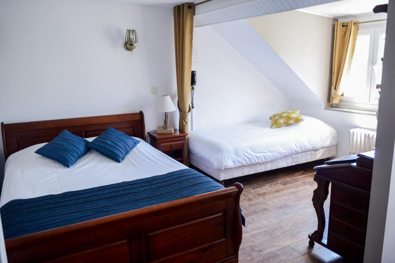 Logis Le Saint Hubert Hotel Haybes Exterior foto